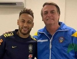 Bolsonaro recebeu presente de Neymar Jr.