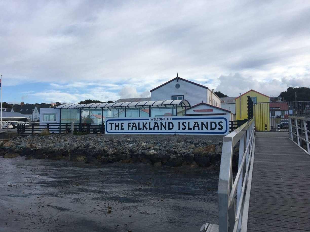Concurso premia estudante brasileiro com viagem gratuita até as Ilhas Falkland. Saiba como participar