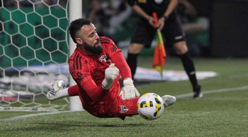 Jandrei é o goleiro titular do São Paulo