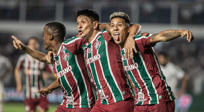 Cano comemora gol do Fluminense
