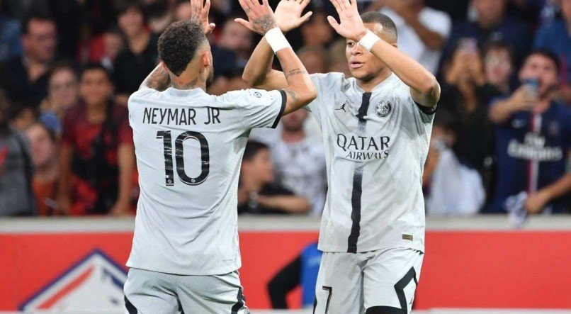 Neymar e Mbappé pelo PSG