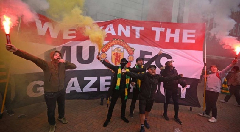 Protesto da torcida do Manchester United - em 2021 - contra a família Glazer, proprietária do clube desde 2005