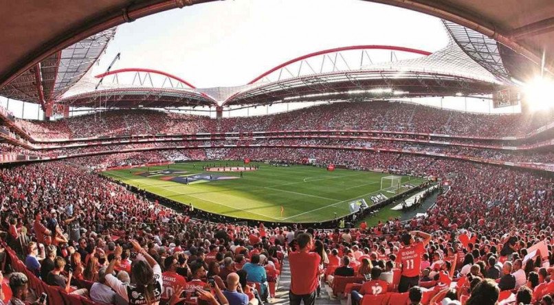 Est&aacute;dio da Luz recebe o jogo entre Benfica vs Salzburg pela Champions 23/24