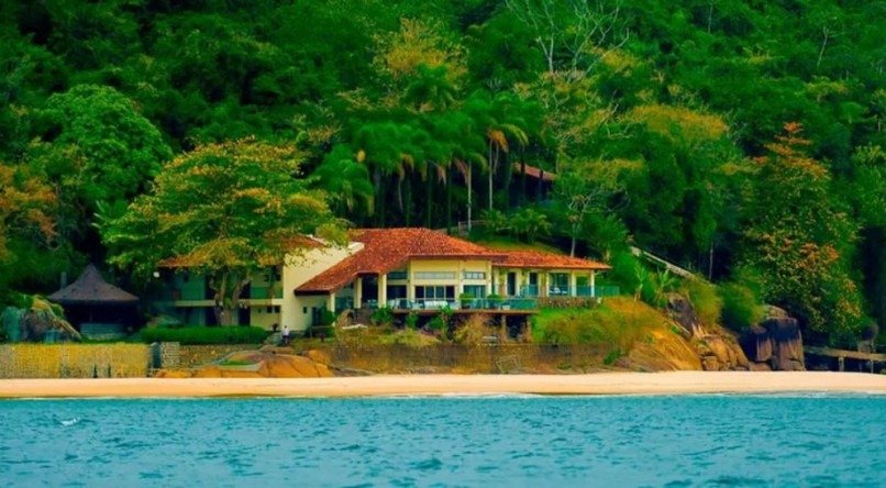 Ilha da Almada ou Ilha dos Porcos, em Ubatuba, S&atilde;o Paulo