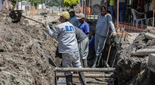 O projeto, que teve as obras iniciadas no fim de abril de 2022 e previsão de 20 meses para conclusão, prevê a requalificação de diversas vias e a implantação de soluções de circulação não só para carros, mas também para os ônibus e a mobilidade ativa no bairro