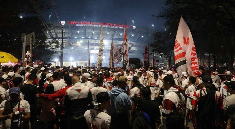 Valores dos ingressos para São Paulo e Flamengo giram entre R$ 75 e R$ 800