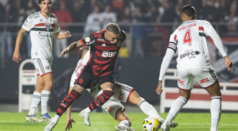 O Flamengo venceu por 3x1 o S&atilde;o Paulo no jogo de ida das semifinais da Copa do Brasil 2022