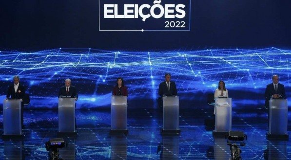 MIGUEL SCHINCARIOL / AFP