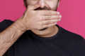 Mau hálito? Confira 3 dicas de alimentação para melhorar saúde bucal
