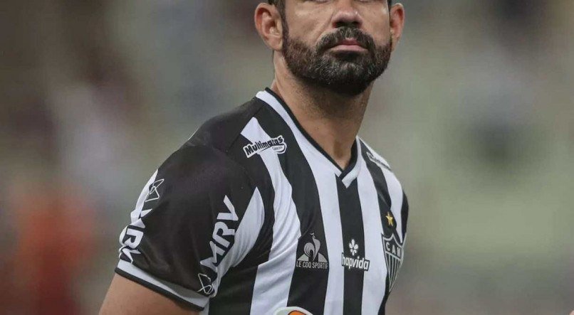 Diego Costa está sem clube desde que foi embora do Atlético-MG

