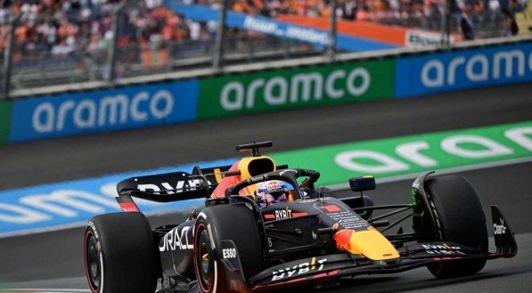 Max Verstappen, atual l&iacute;der da F1 