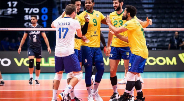 Brasil disputa as quartas de final da VNL 2023.