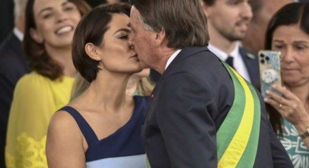No 7 de setembro, em discurso em Brasília, Bolsonaro puxa coro de imbrochável