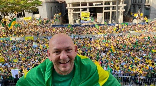 Luciano Hang deve pagar multa milionária por coagir funcionários a votar em Jair Bolsonaro em 2018