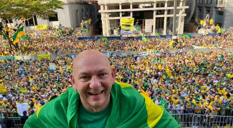 Luciano Hang deve pagar multa milion&aacute;ria por coagir funcion&aacute;rios a votar em Jair Bolsonaro em 2018