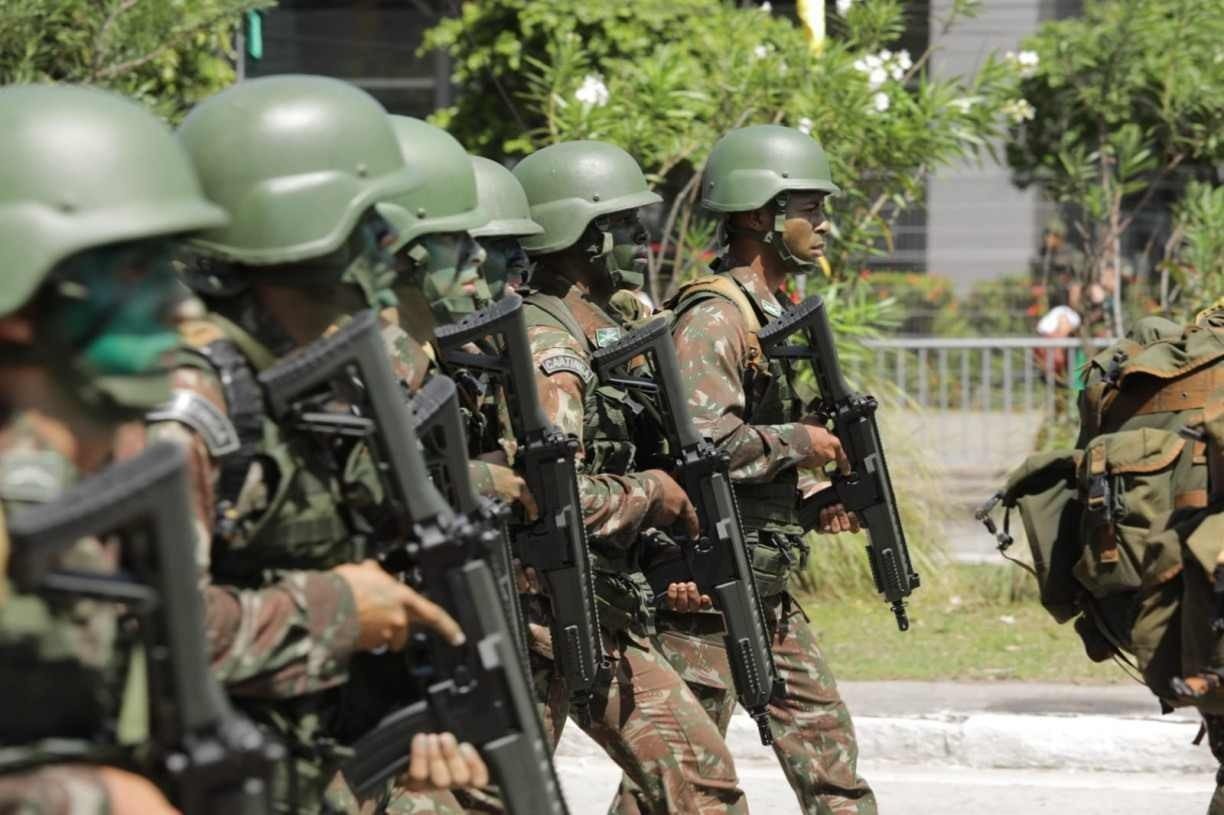 militares