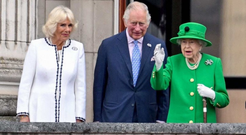 Camilla, Charles e Elizabeth II