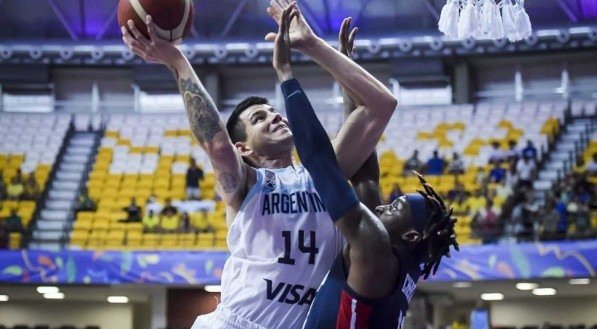 COPA AMÉRICA DE BASQUETE: Argentina vence Estados Unidos e avança à final da AmeriCup