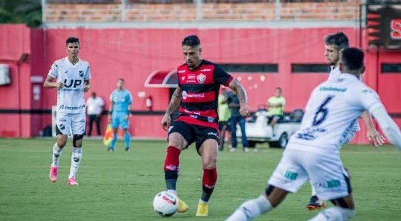 Vit&oacute;ria precisa de uma simples vit&oacute;ria diante do Paysandu para conquistar acesso &agrave; S&eacute;rie B