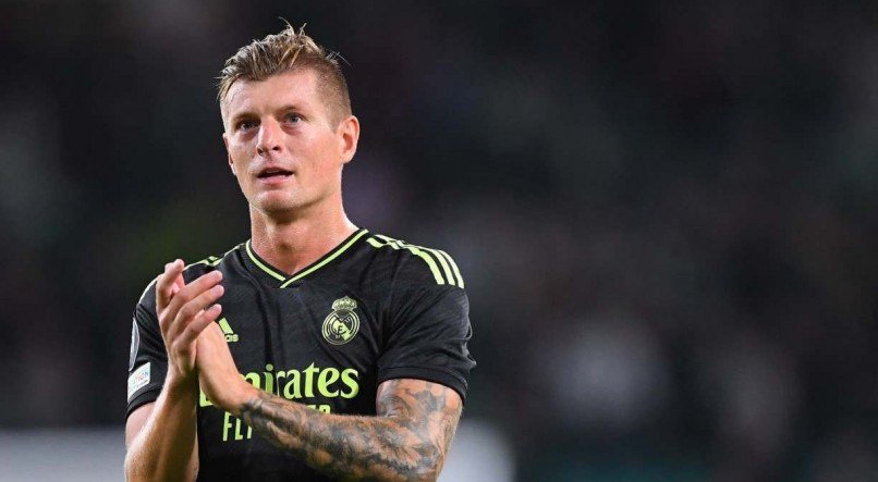 Toni Kroos renovou seu contrato com o Real Madrid