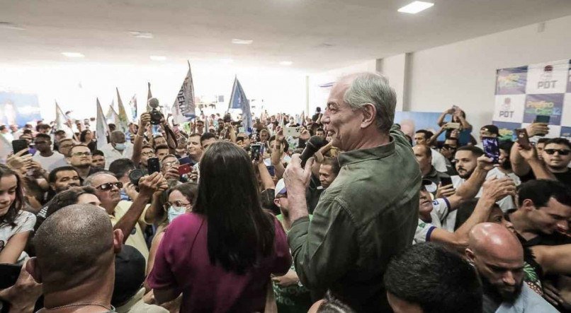 Ciro Gomes (PDT), candidato à presidência da República, esteve na Associação de Pais e Amigos dos Excepcionais (Apae) de Salvador