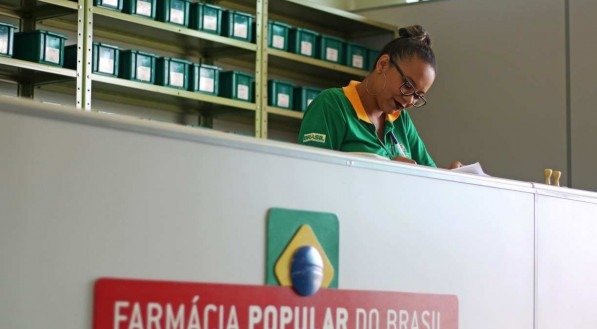 NOVO FARMÁCIA POPULAR: beneficiados do BOLSA FAMÍLIA de LULA terão acesso GRATUITO a medicamentos do FÁRMACIA POPULAR