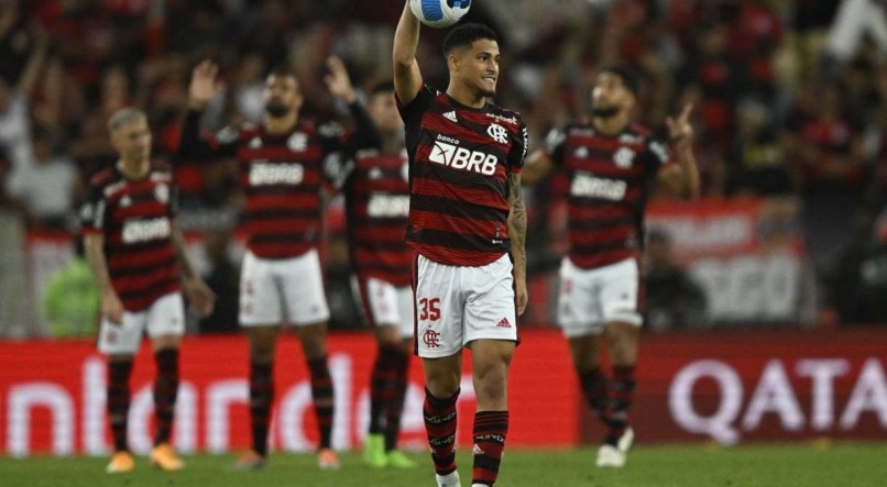 Jo&atilde;o Gomes &eacute; foi uma das grandes revela&ccedil;&otilde;es do Flamengo.