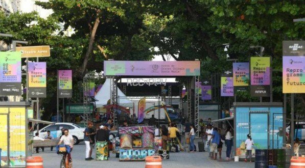 Os quatro dias do evento, que &eacute; colaborativo, ir&atilde;o tomar as ruas e pr&eacute;dios hist&oacute;ricos do Bairro do Recife para discutir o tema &quot;O Futuro Nos Conecta&quot;