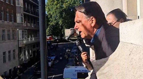 Bolsonaro na Inglaterra: "não tem como a gente não ganhar no 1º turno!"