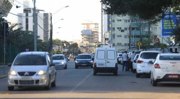 TAXA DE LICENCIAMENTO ANUAL DE VEÍCULO VAI ACABAR? Entenda proposta do Senado para a renovação