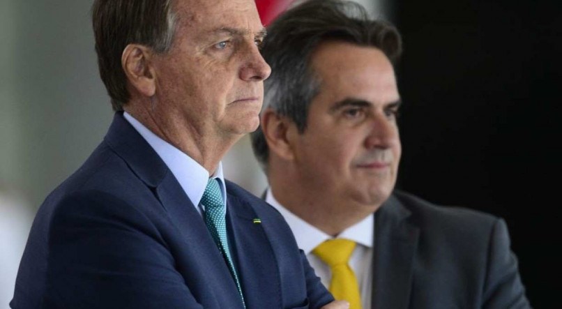 O presidente Jair Bolsonaro e o ministro da Casa Civil, Ciro Nogueira, pol&iacute;tico &eacute; presidente do PP.