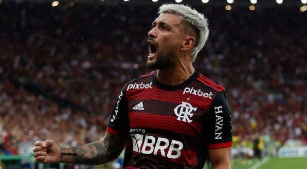 Arrascaeta &eacute; titular absoluto no Flamengo