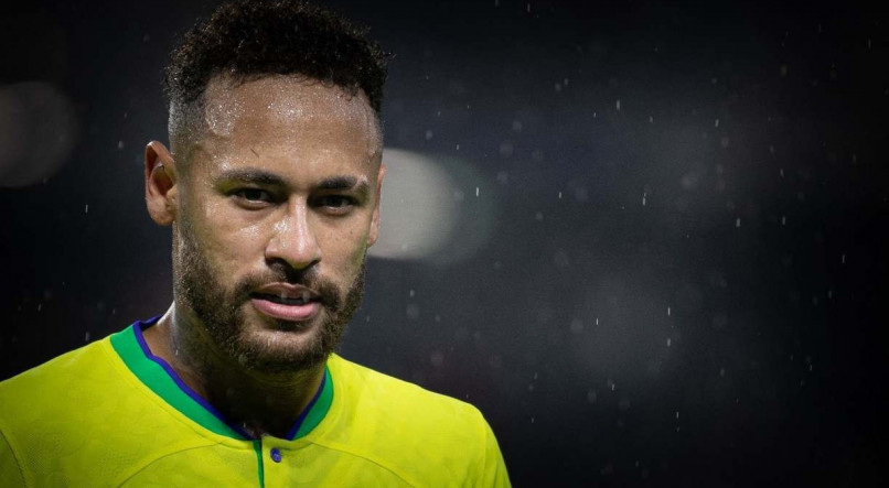 Neymar entra em campo Brasil x Tunísia em um dos jogos de hoje