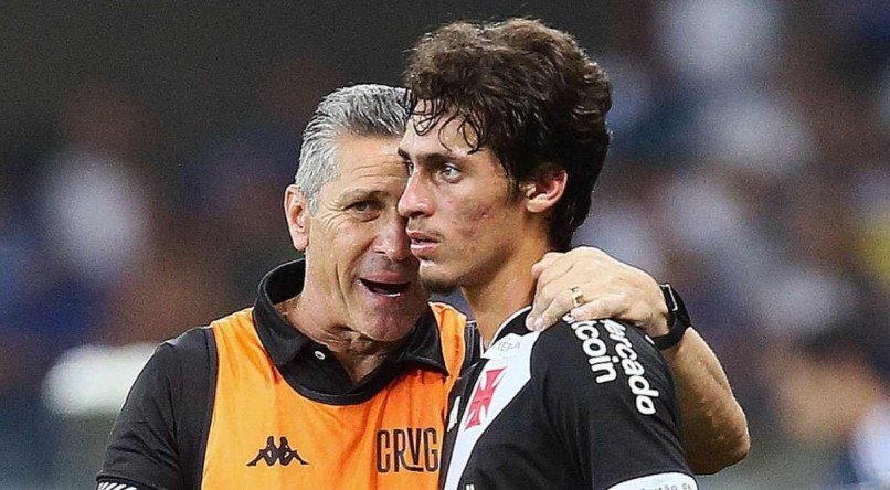 O Vasco encara o Oper&aacute;rio-PR em jogo da S&eacute;rie B