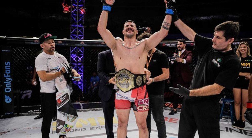 Bruno Lopes fechou o LFA 143 com chave de ouro