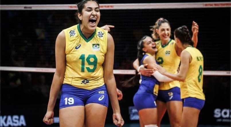 Vôlei feminino: Brasil vira sobre a China e volta a vencer no Mundial -  Massa News