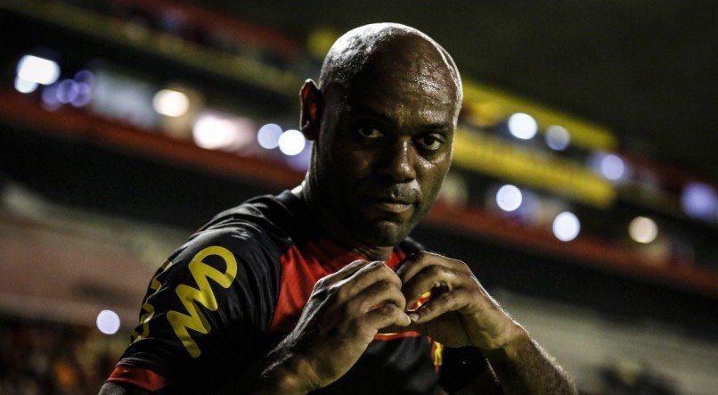 Vagner Love &eacute; um dos destaques do Sport que estar&aacute; em campo hoje (08) contra o Sergipe