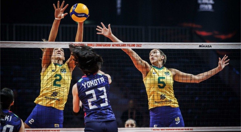 O Brasil vai jogar contra o Japão nas quartas de final do Mundial de vôlei