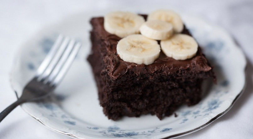 O brownie fit com banana é uma ótima opção para a dieta low carb