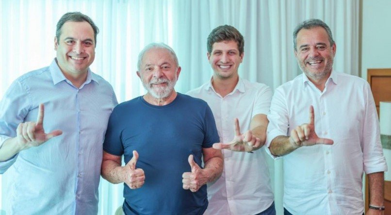 Paulo C&acirc;mara, Lula, Jo&atilde;o Campos e Danilo Cabral