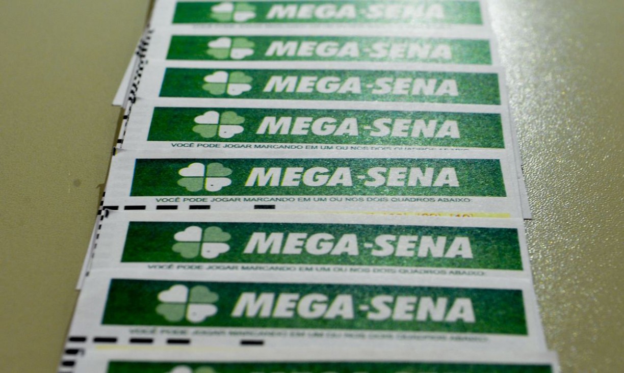 RESULTADO MEGA-SENA 2586: sorteio do concurso 2586 da Mega-Sena de hoje, 26/04, foi divulgado; confira as dezenas sorteadas