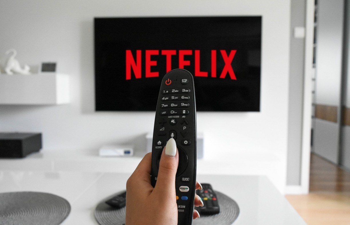 Netflix encerra plano básico sem anúncios - TechGT