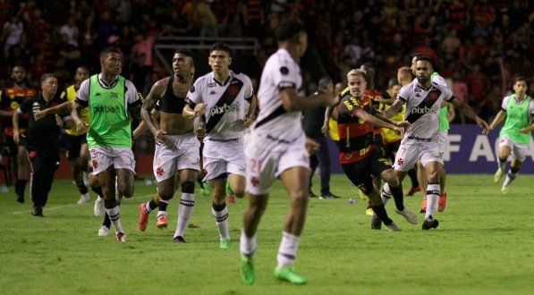 CHARLES JOHNSON/JC IMAGEM