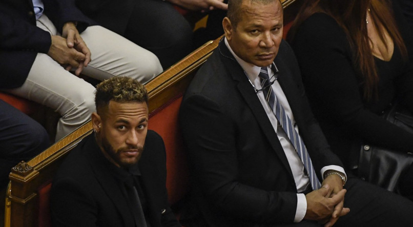 Neymar Jr e Neymar "Pai" em julgamento na Espanha