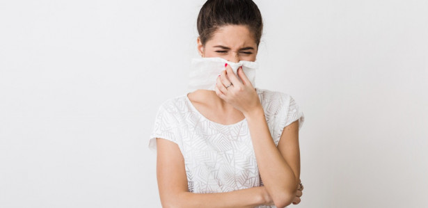 Check out the best natural home remedies for the flu and twisted throat