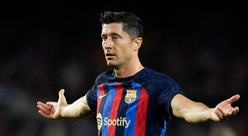 Lewandowski &eacute; o cara do Barcelona diante do Milan em amistoso