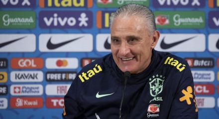 Tite durante entrevista coletiva sobre a Seleção Brasileira na Copa do Mundo 2022
