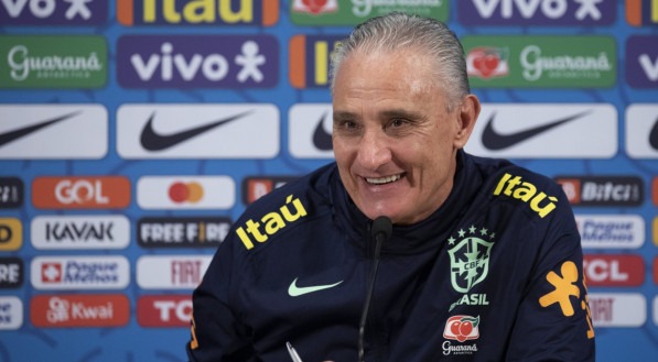 Tite durante entrevista coletiva sobre a Seleção Brasileira na Copa do Mundo 2022