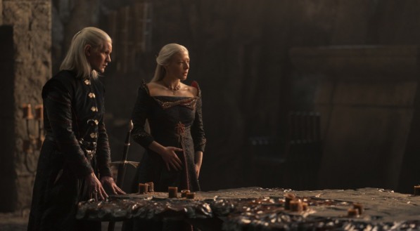 Rhaenyra (Emma D’Arcy) e Daemon Targaryen (Matt Smith) em A Casa do Dragão 