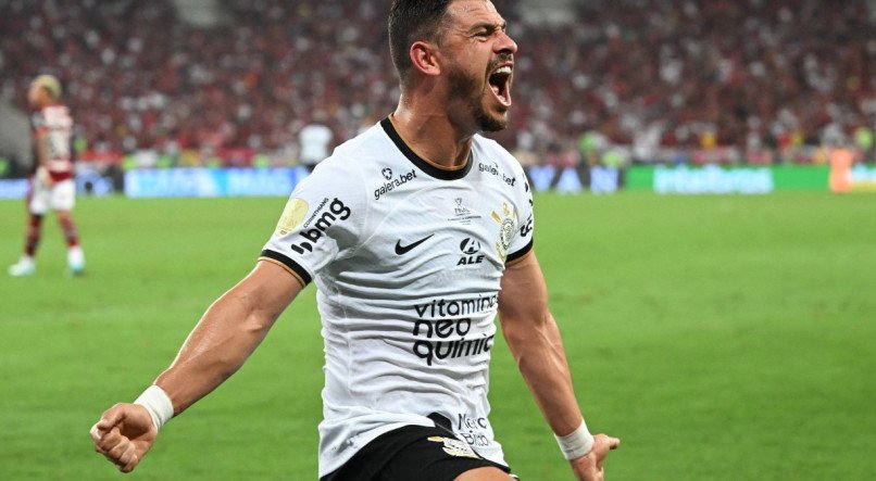 Giuliano &eacute; titular no Corinthians diante do Newell's Old Boys pela Sul-Americana